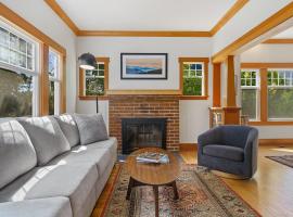 Fountain District Craftsman, cottage in Bellingham