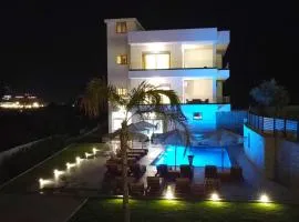 Luxury Villa JO-AN