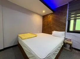 Maldives Hotel & Hostel