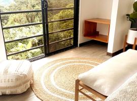 몬테베르데 코스타리카에 위치한 주차 가능한 호텔 Calma, Monteverde - Expect Serenity Here