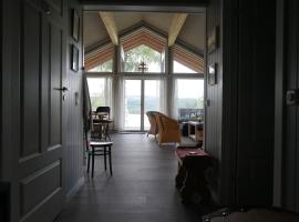 Luxury Norwegian Cottage, maison de vacances à Hurdal