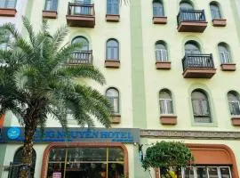 Hưng Nguyễn Hotel