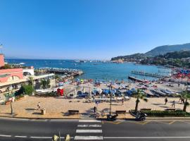 Un Tuffo nel Mare by PortofinoVacanze, feriebolig i Santa Margherita Ligure