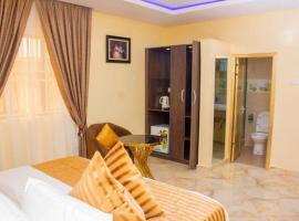 ERiTH APARTMENT & SUITES, hotell i Ikeja