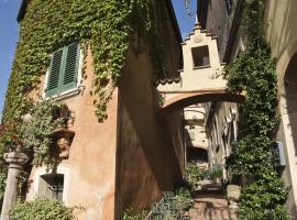 La Casetta Di Borgo, хотел в Лаятико