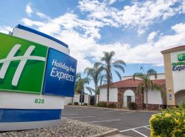 Holiday Inn Express Oakdale by IHG, hotel in Oakdale