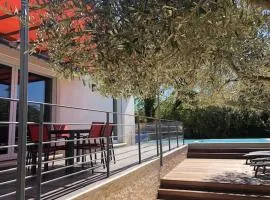 Villa Coquelicot avec piscine privée et borne électrique