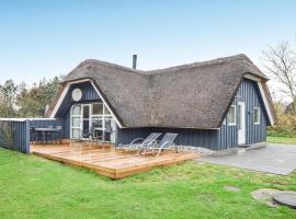 Amazing Home In Blvand With 4 Bedrooms, Sauna And Wifi, hotel a Blåvand