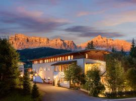 Dolomit Boutique Hotel, hotel v destinácii La Villa