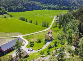 Nice Home In Fjllbacka With Wifi And 3 Bedrooms – willa w mieście Dingle