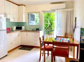 Coastal Living near Shops and Botanical Gardens, appartement in Edge Hill
