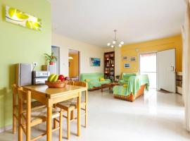 Sun Sea & Views 100m from beach!: Gerakini şehrinde bir otel