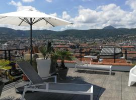 5&5 Rooftop, hotel near Montjuzet Park, Clermont-Ferrand