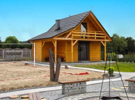 A wooden eco friendly house by the Goszcza lake Living room 2 bedrooms, hótel í Lubrza