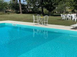 IL CUORE DEL CONERO - CASALE CON PISCINA, Natura e Relax, hotel-fazenda em Camerano