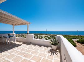 RESIDENCE SALENTO Fronte Mare, beach hotel in Torre San Giovanni Ugento