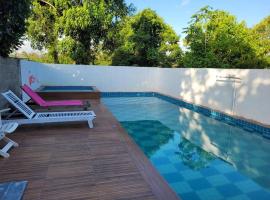 Casa com piscina aquecida, hotel v mestu Itanhaém