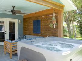 Captains Quarters Island location Hot tub One Level, hotel in St. Augustine