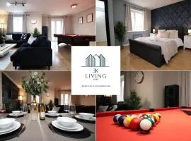 Spacious 3 Bedroom Duplex Apartment On Cardiff Bay - Free Parking & WIFI By EKLIVING LUXE Short Lets & Serviced Accommodation