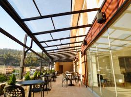 Muña Hotel, hotell i Talavera