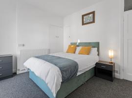 Modern 3-Bed Terraced House in Sutton-In-Ashfield, cheap hotel in Skegby