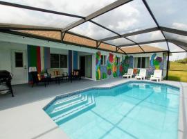 Stay in style near Disney !!!!, hotel di Kissimmee