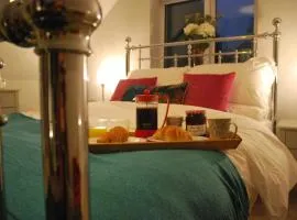 Stylish-Stays Covert Cottage, Fleet Stylish Cottage, Parking, Patio, Dog Friendly, EV