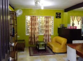 Island Home, hotel in Honiara