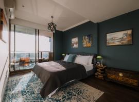 Twilight Olympic Park 2x King-beds Lux Apt, holiday rental in Sydney
