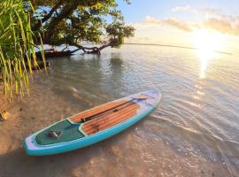 Lope Lope Beach Bungalows, feriebolig i Luganville