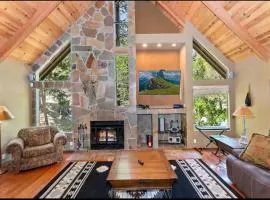 Arrowhead Lake Cabin pool table stunning views