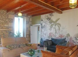 Domaine de KIBA - Maison de Maitre, vacation rental in Barzan