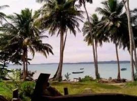 Nyang Ebay Surf Camp Siberut