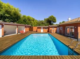 카스카이스에 위치한 주차 가능한 호텔 Poolside Paradise: Your Dream Retreat in Cascais w/ S-Pool, Gym and Parking