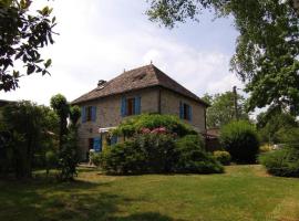 Les Fourniols – domek wiejski w mieście Goulles