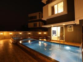 Casa Lola, hôtel avec jacuzzi à Lonavala