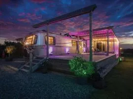 American Airstream - Blossom Farm - Tiers Cross