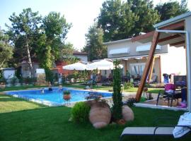 Olympos Beach Villas, מלון עם בריכה בליטוחורון