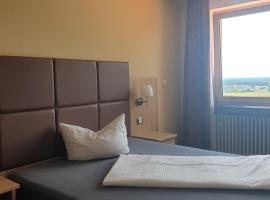 Restaurant und Hotel Alter Brunnen, budget hotel sa Marloffstein