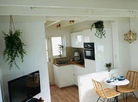 Tiny House Noordwijk aan Zee, מלון בנורדוויק