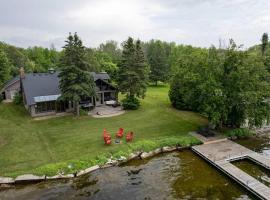 Waterfront - Kawartha Lakes، فندق في كاوارثا ليك