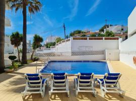 CASA TÔMBUA - Pool - Beach & Center 300m - AC - WiFi, appartamento a Carvoeiro