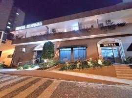 Hotel Itapema، فندق في فالينهوس