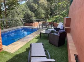 Villa for 2 families, hotell i Blanes