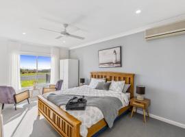 Oceanfront Odyssey, vil·la a Portarlington