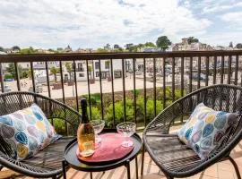 Apartment Le Continental by Interhome
