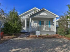 After Dune Delight - 3 blocks to the beach less than a mile to Seaside!, hotel a Santa Rosa Beach