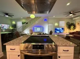 New Centennial Park Luxury Smart Home w Courtyard