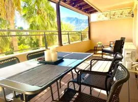 Cálido apartamento con gran terraza y vistas a 600 metros del mar