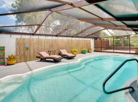 Winter Haven Retreat with Private Pool!, hotel en Winter Haven